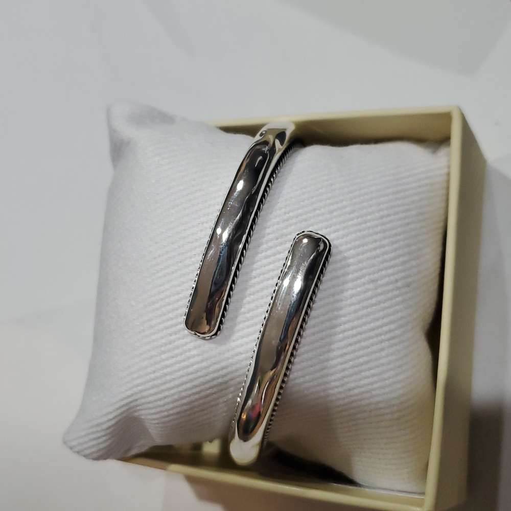 Silver‎ tone braided edge open overlapped cuff hinged bangle bracelet brand new